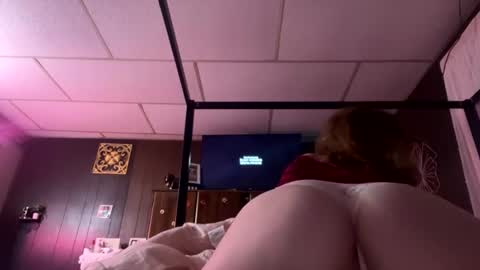 ivelynnmoon online show from July 18, 10:34 pm