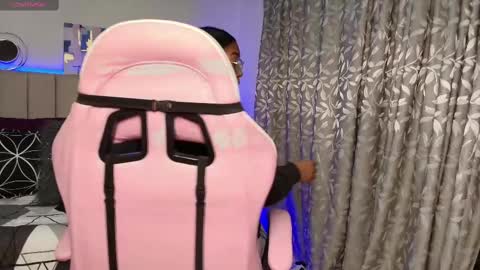 Ivette online show from February 5, 9:46 am