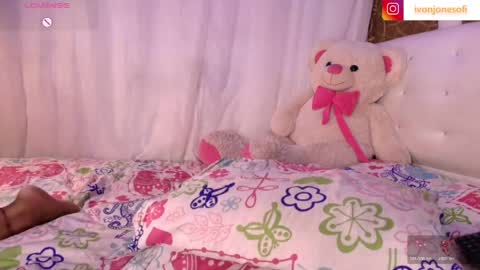  Ivon  Miss Jones  online show from May 22, 4:08 am