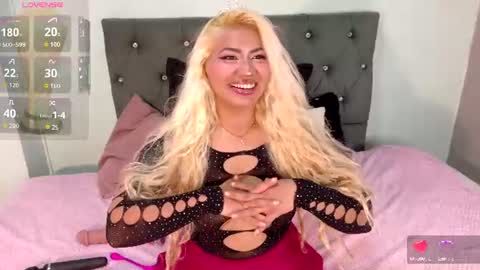 IvonnyBon online show from June 14, 1:16 am