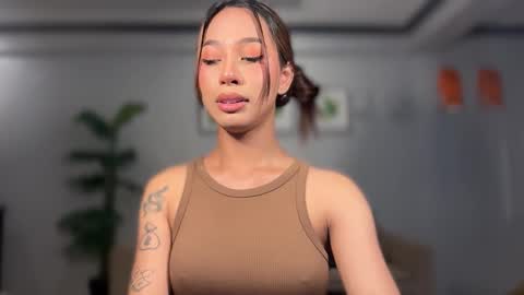 kirstenelsie online show from December 3, 1:48 am