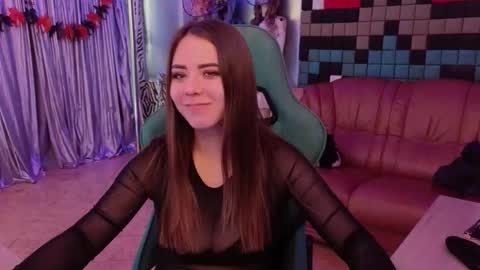 ivorywood_ online show from October 14, 10:18 am