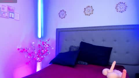 Ivvy rousse  online show from November 24, 4:05 pm