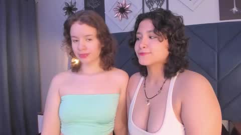 Ivy and Molly online show from January 21, 11:56 am