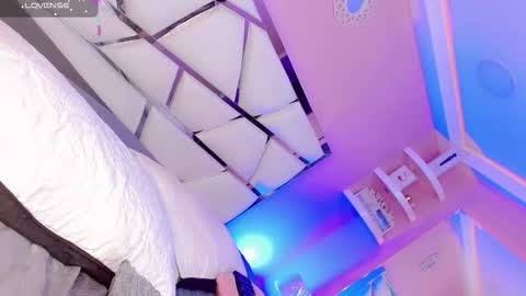 IVY  online show from October 6, 7:15 am