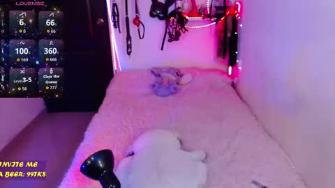 You can find more of me here  online show from March 4, 8:50 pm