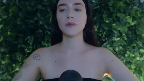 Miss Ivy online show from July 10, 12:15 am