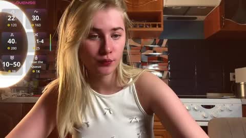 ivywairley online show from April 1, 4:48 pm