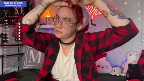 Muse hethey online show from December 15, 8:04 pm