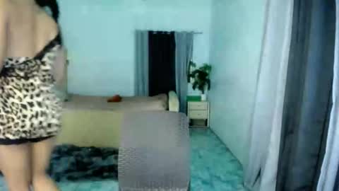 iwillcum4u_ online show from February 7, 1:25 pm