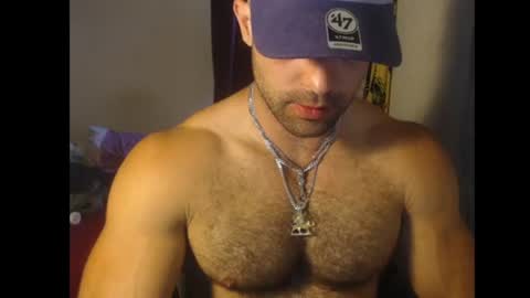 izak144 online show from June 7, 8:25 pm