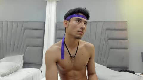 izato online show from February 24, 5:31 pm