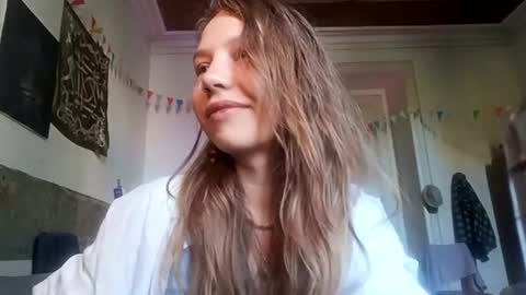 Olivia online show from June 28, 2:24 pm