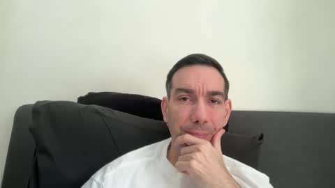j_dc online show from May 1, 2:22 pm