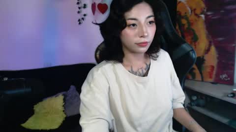 jade 18  online show from May 14, 7:28 am
