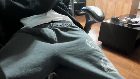 Snapshot of jaay1223 chatting on October 10, 11:16 am jaay1223 online show from October 10, 11:16 am