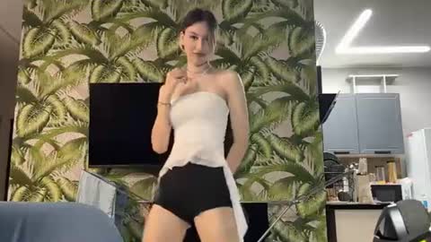 eustoma3 online show from July 26, 9:01 pm