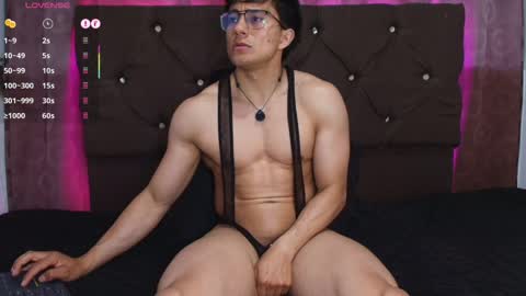 Jacke online show from April 2, 2:08 am