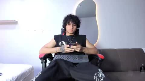 Jackes Taylor online show from March 26, 5:46 am