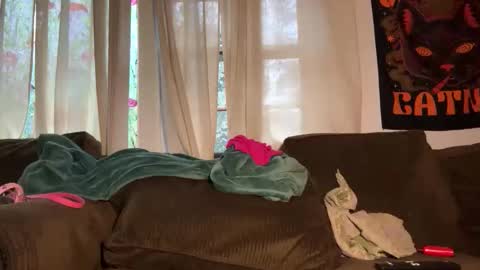 sophi scott online show from December 2, 8:51 pm