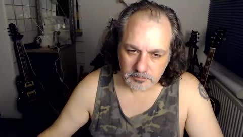 Jack independent model  online show from April 4, 9:33 pm