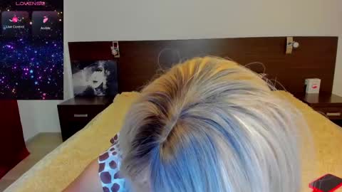 sallyevans online show from February 11, 4:46 pm