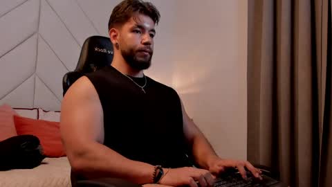 Jckson Stifler online show from April 18, 2:19 pm