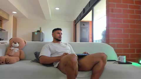 Jackson Wayne online show from January 9, 2:33 pm