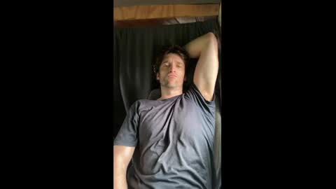 jacksonbutts online show from April 9, 1:31 am