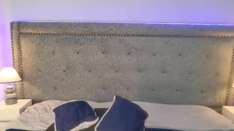 Jacky Norriss online show from February 1, 11:40 am