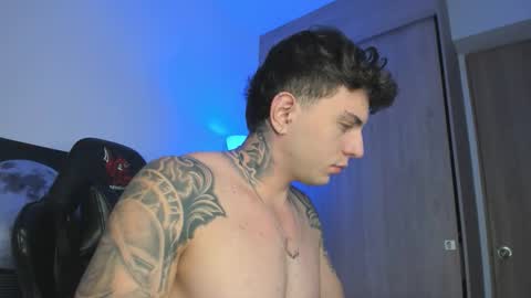 jacobb116 online show from December 1, 12:52 am