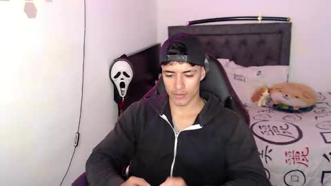 Jacobbakerr online show from April 20, 3:20 am