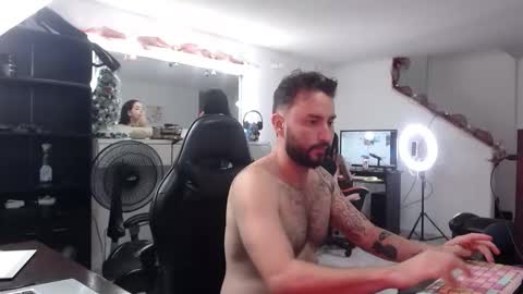 jacobkingd online show from December 19, 9:38 am