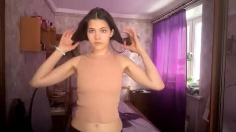 Sarah online show from March 5, 12:14 pm