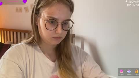 jacywinslat online show from February 2, 6:54 am