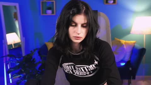 jade_castle online show from April 9, 4:56 pm