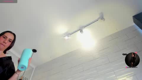  JADE  online show from October 28, 8:21 pm