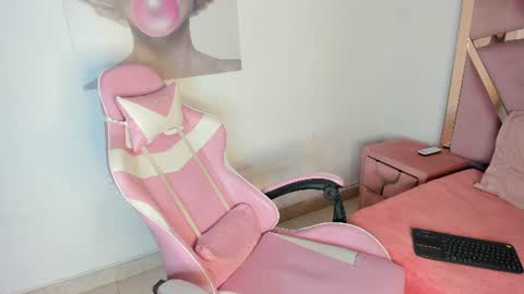 jade_ht online show from July 5, 9:00 pm