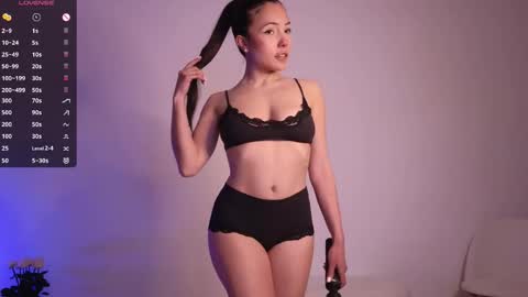 Jade Paris online show from February 22, 11:46 am