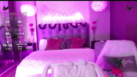 JADE online show from October 13, 8:55 pm