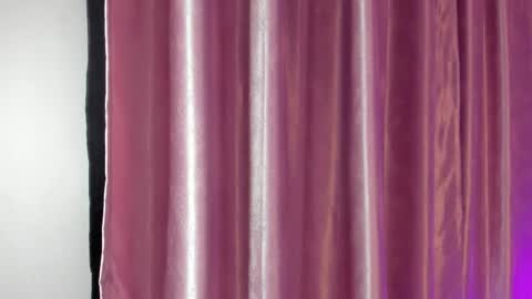 jade white  online show from September 23, 12:43 pm