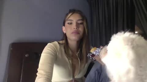 Jade online show from June 4, 1:11 am
