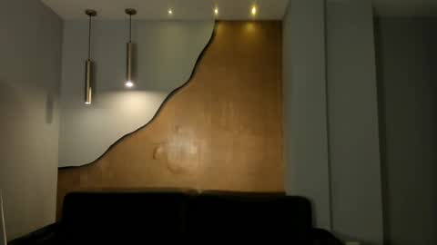 JADE EVANS online show from April 9, 7:19 pm