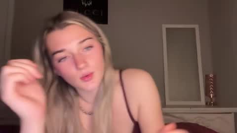 Jade james online show from March 10, 4:17 am