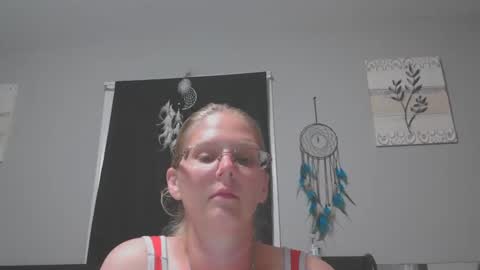 JadeLuv online show from April 9, 12:58 am