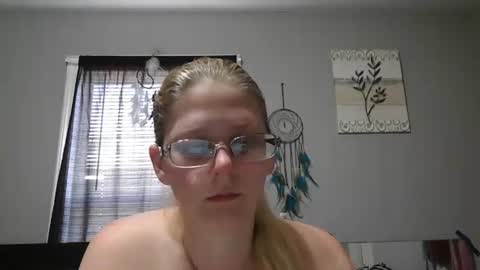 JadeLuv online show from February 20, 6:21 pm