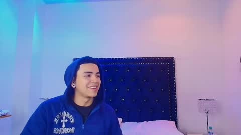 Jaden and Sofia  online show from April 16, 3:06 am