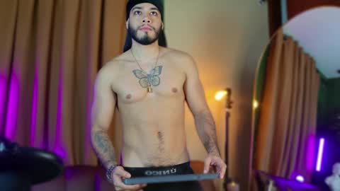 Jaden Feynman online show from November 13, 4:59 am