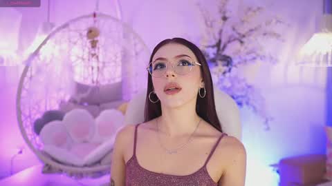 Jade Summer online show from October 8, 11:49 am