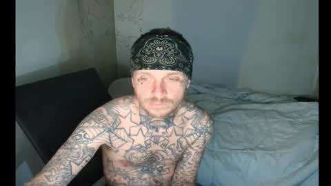 showingitoff online show from February 27, 5:22 am